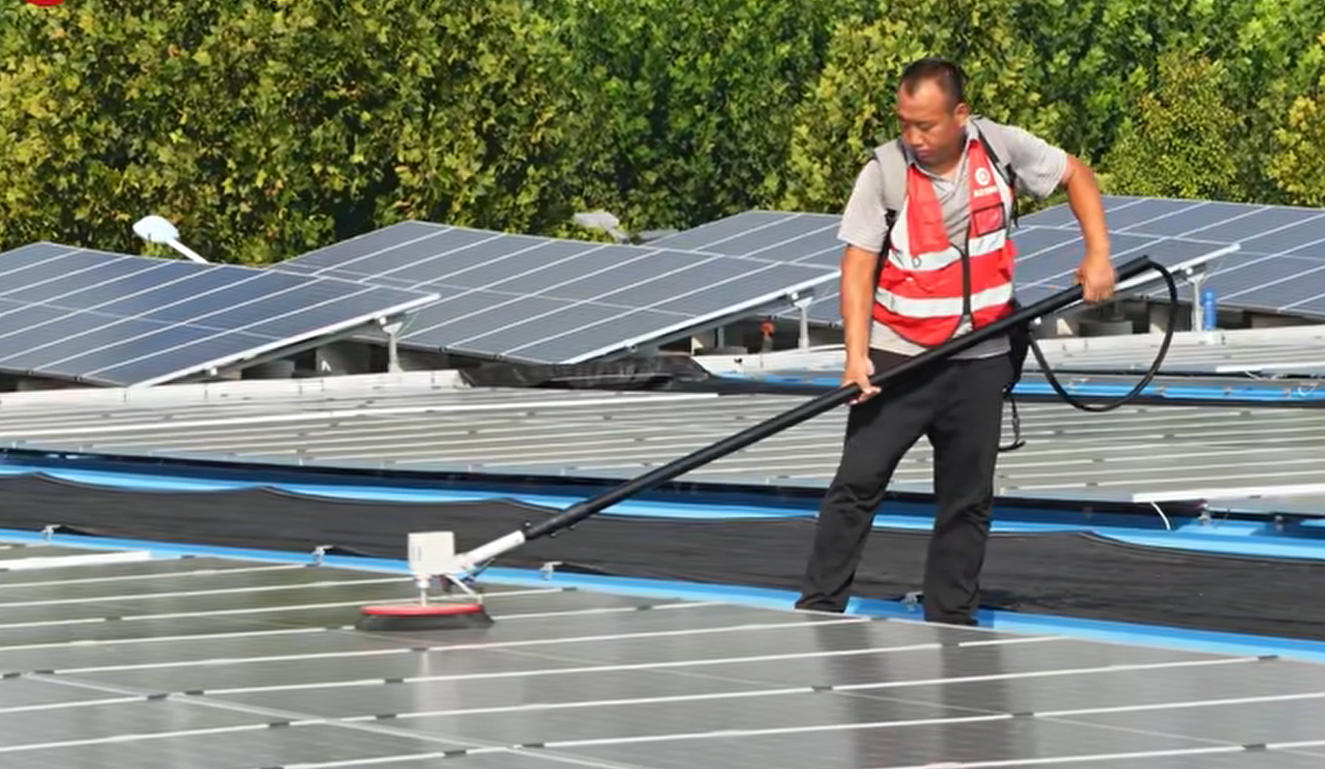 Residential rooftop cleaning video cover
